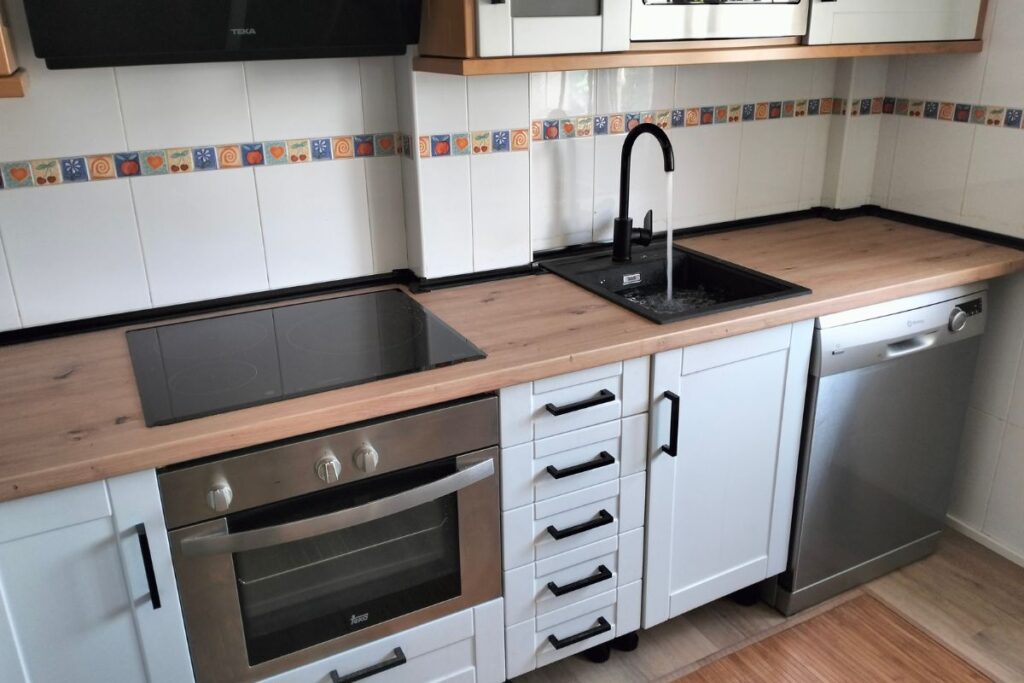 Instalación de cocinas y mobiliario